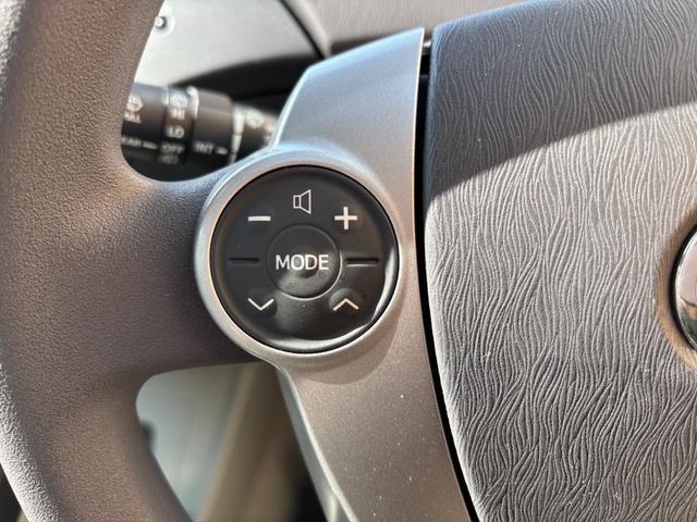 プリウス Ｓ　ワンオーナー　スマートキー×３　記録簿　新車保証書　取説書　純正ナビ　Ｂｌｕｅｔｏｏｔｈオーディオ　バックモニター　ＣＤ　ＤＶＤ再生　ＥＴＣ車載器（37枚目）