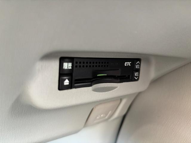 プリウス Ｓ　ワンオーナー　スマートキー×３　記録簿　新車保証書　取説書　純正ナビ　Ｂｌｕｅｔｏｏｔｈオーディオ　バックモニター　ＣＤ　ＤＶＤ再生　ＥＴＣ車載器（40枚目）