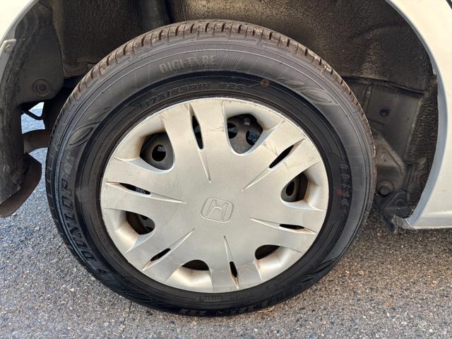 自動車保険も当社にお任せください。スタッフがお客様のニーズ沿ったご提案をさせていただきます。