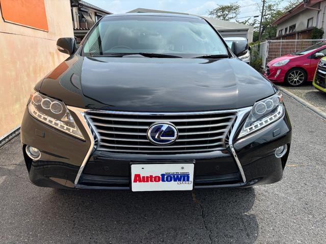 ＲＸ ＲＸ４５０ｈ　バージョンＬ　本革シート　シートベンチレーター　電動シート　ステアリングヒーター　純正ウッドハンドル　ＬＥＤヘッドライト　純正ナビ　バックモニター　サイドビューモニター　Ｂｌｕｅｔｏｏｔｈオーディオ　ＥＴＣ車載器（5枚目）