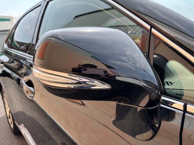 ＲＸ ＲＸ４５０ｈ　バージョンＬ　本革シート　シートベンチレーター　電動シート　ステアリングヒーター　純正ウッドハンドル　ＬＥＤヘッドライト　純正ナビ　バックモニター　サイドビューモニター　Ｂｌｕｅｔｏｏｔｈオーディオ　ＥＴＣ車載器（10枚目）