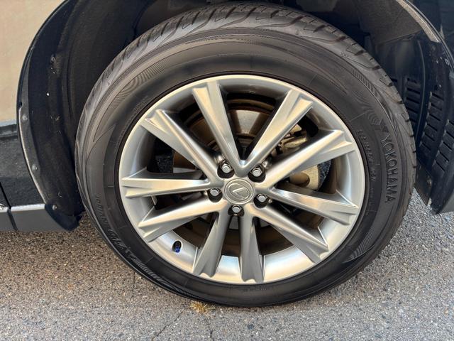 ＲＸ ＲＸ４５０ｈ　バージョンＬ　本革シート　シートベンチレーター　電動シート　ステアリングヒーター　純正ウッドハンドル　ＬＥＤヘッドライト　純正ナビ　バックモニター　サイドビューモニター　Ｂｌｕｅｔｏｏｔｈオーディオ　ＥＴＣ車載器（16枚目）