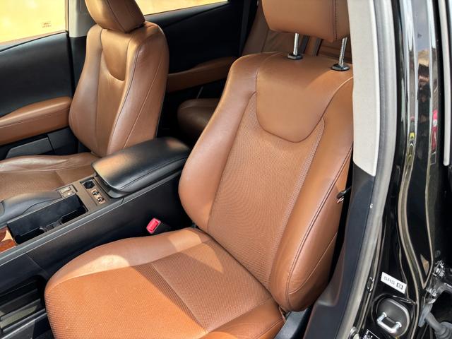 ＲＸ ＲＸ４５０ｈ　バージョンＬ　本革シート　シートベンチレーター　電動シート　ステアリングヒーター　純正ウッドハンドル　ＬＥＤヘッドライト　純正ナビ　バックモニター　サイドビューモニター　Ｂｌｕｅｔｏｏｔｈオーディオ　ＥＴＣ車載器（27枚目）