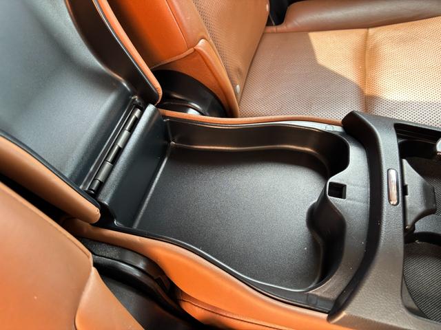 ＲＸ ＲＸ４５０ｈ　バージョンＬ　本革シート　シートベンチレーター　電動シート　ステアリングヒーター　純正ウッドハンドル　ＬＥＤヘッドライト　純正ナビ　バックモニター　サイドビューモニター　Ｂｌｕｅｔｏｏｔｈオーディオ　ＥＴＣ車載器（69枚目）