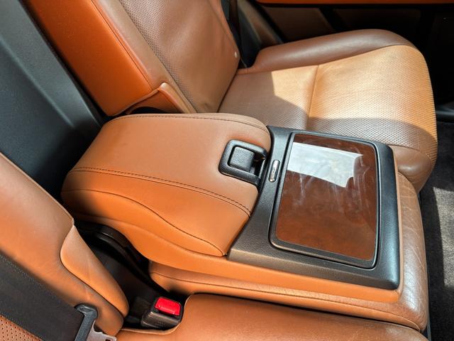 ＲＸ ＲＸ４５０ｈ　バージョンＬ　本革シート　シートベンチレーター　電動シート　ステアリングヒーター　純正ウッドハンドル　ＬＥＤヘッドライト　純正ナビ　バックモニター　サイドビューモニター　Ｂｌｕｅｔｏｏｔｈオーディオ　ＥＴＣ車載器（70枚目）