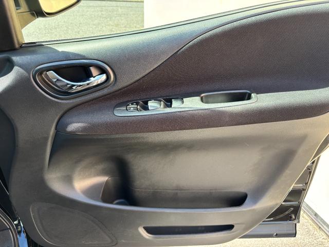 セレナ ハイウェイスター S-ハイブリッド Vセレクション クリアランスソナー 両側電動スライドドア ドライブレコーダー ケンウッドSDナビ バックカメラ Bluetoothオーディオ CD再生 DVD再生 地デジ フルセグTV ETC車載器(44枚目)