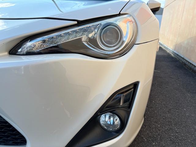 86 GT 6速マニュアル車(点検整備/車検9年4月/保証付き)(OZレーシングホイール)(純正メモリーナビ)(バックカメラ)(Bluetoothオーディオ)(ETC車載器)(フルセグTV)(CD・DVD再生)(19枚目)