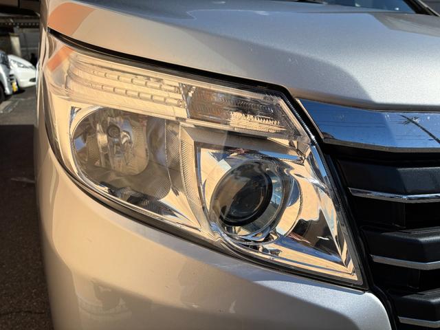 ノア ハイブリッドX カロッツェリアメモリーナビ 地デジ ワンセグ CD DVD再生 バックカメラ ETC車載器 電動スライドドア LEDヘッドライト(17枚目)