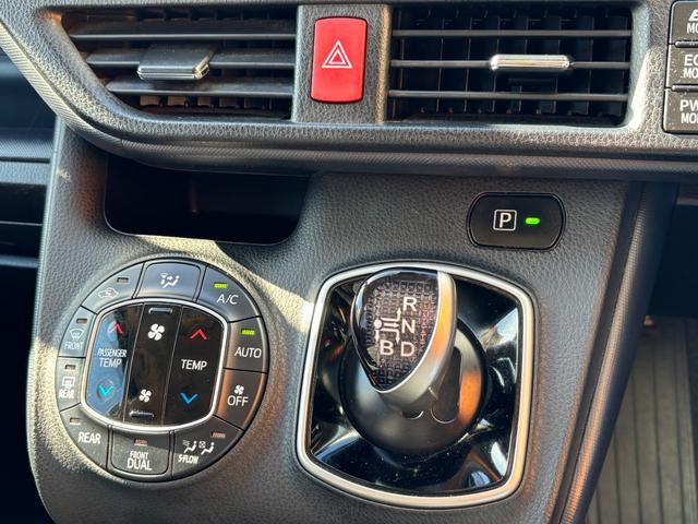 ノア ハイブリッドX カロッツェリアメモリーナビ 地デジ ワンセグ CD DVD再生 バックカメラ ETC車載器 電動スライドドア LEDヘッドライト(47枚目)