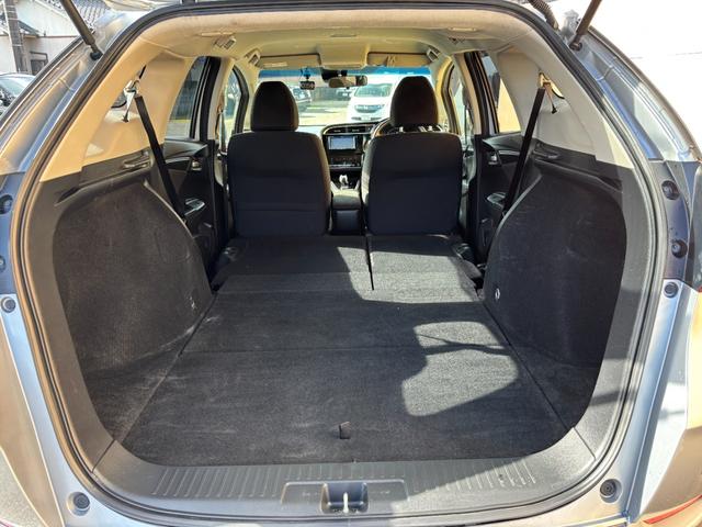 シャトル ハイブリッド ホンダセンシング (点検整備/車検2年/保証付き)(メモリーナビ)(バックカメラ)(ビルトインETC車載器)(コーナーセンサー)(追従付きレーダークルーズ)(衝突軽減ブレーキ)(スマートキー・プッシュスタート)(33枚目)