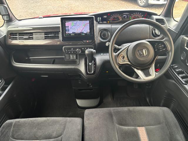 Ｎ－ＢＯＸカスタム Ｇ・Ｌホンダセンシング　ワンオーナー　禁煙車　当店７年間メンテナンス車両　ストラーダメモリーナビ　バックカメラ　Ｂｌｕｅｔｏｏｔｈオーディオ　ＣＤ　ＤＶＤ再生　地デジ　フルセグＴＶ　ＥＴＣ車載器　ホンダセンシング（5枚目）