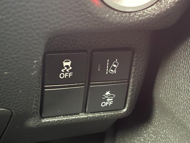 Ｎ－ＢＯＸカスタム Ｇ・Ｌホンダセンシング　ワンオーナー　禁煙車　当店７年間メンテナンス車両　ストラーダメモリーナビ　バックカメラ　Ｂｌｕｅｔｏｏｔｈオーディオ　ＣＤ　ＤＶＤ再生　地デジ　フルセグＴＶ　ＥＴＣ車載器　ホンダセンシング（42枚目）