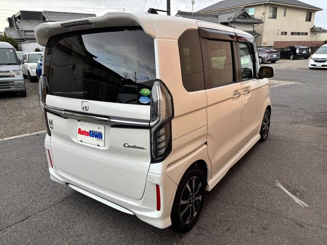 Ｎ－ＢＯＸカスタム Ｇ・Ｌホンダセンシング　ワンオーナー　当店７年間メンテナンス車両　ストラーダメモリーナビ　地デジ　フルセグＴＶ　Ｂｌｕｅｔｏｏｔｈオーディオ　バックモニター　ＥＴＣ車載器　パワースライドドア　ホンダセンシング（9枚目）