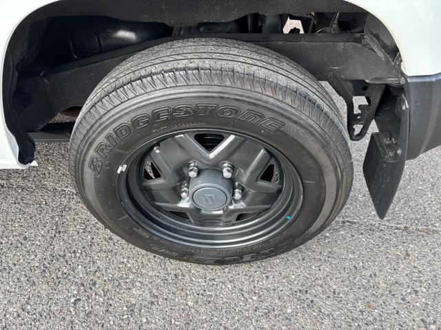 ジムニー ＸＬ　５速ＭＴ　社外マフラー　スマートキー　カロッツェリア９インチナビ　バックモニター　ＥＴＣ車載器（15枚目）