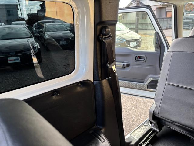 ジムニー ＸＬ　５速ＭＴ　社外マフラー　スマートキー　カロッツェリア９インチナビ　バックモニター　ＥＴＣ車載器（26枚目）