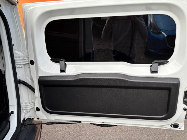 ジムニー ＸＬ　５速ＭＴ　社外マフラー　スマートキー　カロッツェリア９インチナビ　バックモニター　ＥＴＣ車載器（30枚目）