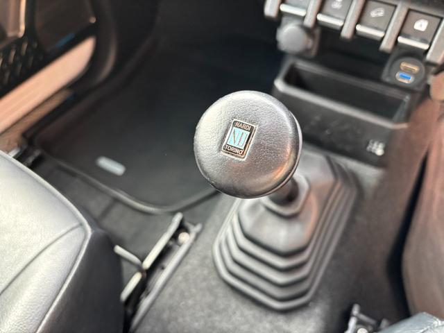 ジムニー ＸＬ　５速ＭＴ　社外マフラー　スマートキー　カロッツェリア９インチナビ　バックモニター　ＥＴＣ車載器（41枚目）