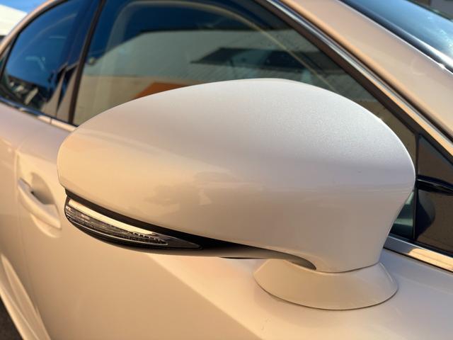 ＩＳ ＩＳ３００ｈ　（点検整備／車検９年１０月／保証付き）（純正マルチナビ）（バックカメラ）（Ｂｌｕｅｔｏｏｔｈオーディオ）（フルセグＴＶ）（ＥＴＣ２．０）（クルーズコントロール）（シートヒーター）（ＬＥＤヘッドライト）（12枚目）