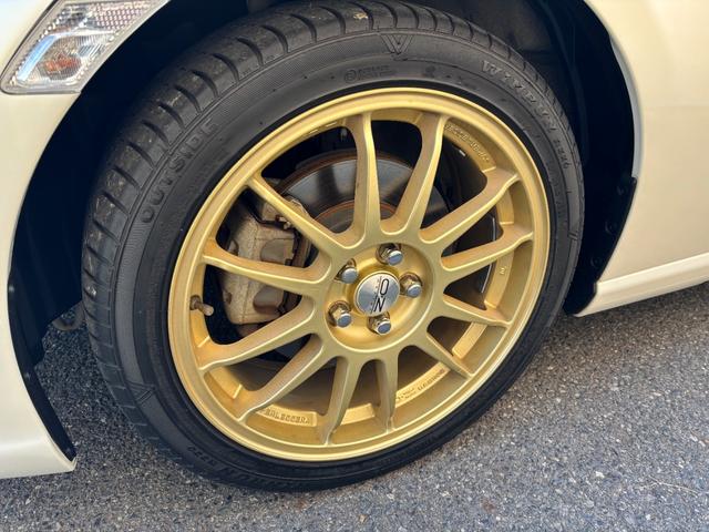 ８６ ＧＴ　６速マニュアル車（点検整備／車検９年４月／保証付き）（ＯＺレーシングホイール）（純正メモリーナビ）（バックカメラ）（Ｂｌｕｅｔｏｏｔｈオーディオ）（ＥＴＣ車載器）（フルセグＴＶ）（ＣＤ・ＤＶＤ再生）（14枚目）