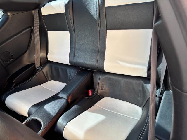 ８６ ＧＴ　６速マニュアル車（点検整備／車検９年４月／保証付き）（ＯＺレーシングホイール）（純正メモリーナビ）（バックカメラ）（Ｂｌｕｅｔｏｏｔｈオーディオ）（ＥＴＣ車載器）（フルセグＴＶ）（ＣＤ・ＤＶＤ再生）（28枚目）