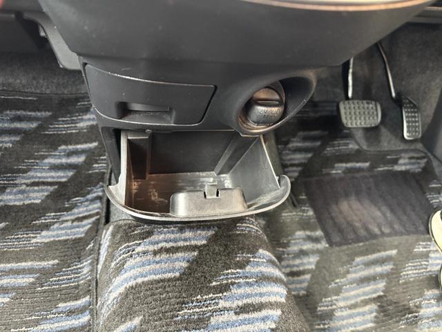 ムーヴ カスタム　Ｒ　ターボ車両　ＭＯＭＯステアリング　ストラーダＨＤＤナビ　ＣＤ再生　ＤＶＤ再生　地デジＴＶ　スマートキー　スペアキ―（52枚目）