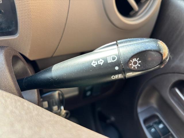 パッソ Ｘ　バックカメラ　純正ＳＤナビ　ＥＴＣ車載器　Ｂｌｕｅｔｏｏｔｈオーディオ　ＣＤ再生　地デジＴＶ（32枚目）