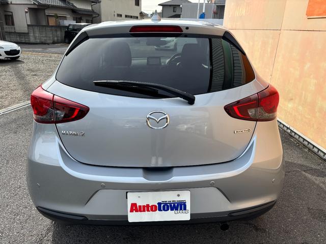 ＭＡＺＤＡ２ ＸＤプロアクティブ　純正コネクトナビ　Ｂｌｕｅｔｏｏｔｈオーディオ　バックモニター　全方位モニター　ＣＤ　ＤＶＤ再生　ＥＴＣ車載器　地デジ　フルセグＴＶ　前後ドライブレコーダー　ヒートシーター　マツダセーフティー（10枚目）