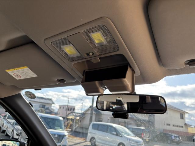 エクストレイル ２０Ｘｔｔ　社外１８インチＡＷ　純正１７インチＡＷスタッドレス付き！！　４ＷＤ　シートヒーター　ナビ　Ｂｌｕｅｔｏｏｔｈオーディオ　ＣＤ再生　ＥＴＣ車載器（67枚目）