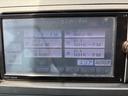 Ｓ　純正ＳＤナビ　地デジ　フルセグＴＶ　ＴＶキャンセラー付　Ｂｌｕｅｔｏｏｔｈオーディオ　バックモニター　ＥＴＣ車載器　ＨＩＤヘッドライト　フォグ装備　取説書　記録簿　保証書（57枚目）