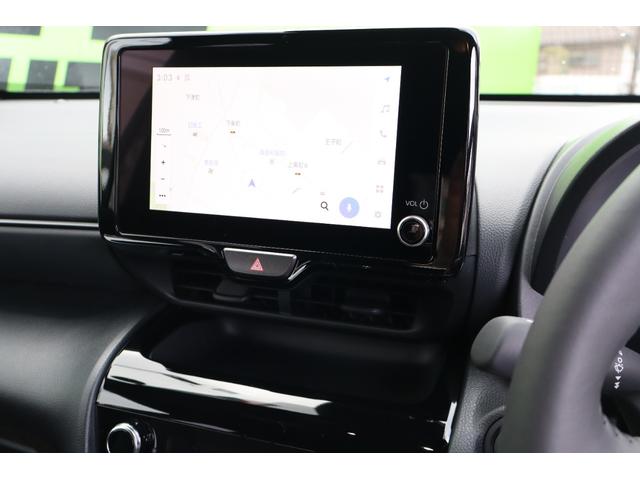 ヤリスクロス ハイブリッドＺ　登録済未使用車／純正ナビＴＶ＆全方位カメラ＆ＥＴＣ／チームメイト／ハンズフリーパワーＢドア／レーダーＣ／黒革コンビＳ＆パワーＳ＆シートＨ／ステアＨ／ＬＥＤヘッド／スマートキー／コーナーＳ／純正１８ＡＷ（13枚目）