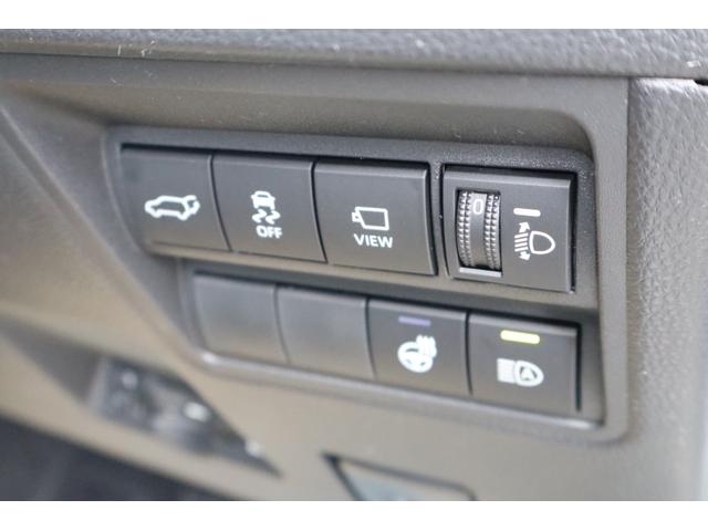 ヤリスクロス ハイブリッドＺ　登録済未使用車／純正ナビＴＶ＆全方位カメラ＆ＥＴＣ／チームメイト／ハンズフリーパワーＢドア／レーダーＣ／黒革コンビＳ＆パワーＳ＆シートＨ／ステアＨ／ＬＥＤヘッド／スマートキー／コーナーＳ／純正１８ＡＷ（30枚目）