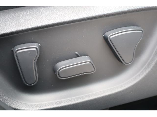 ヤリスクロス ハイブリッドＺ　登録済未使用車／純正ナビＴＶ＆全方位カメラ＆ＥＴＣ／チームメイト／ハンズフリーパワーＢドア／レーダーＣ／黒革コンビＳ＆パワーＳ＆シートＨ／ステアＨ／ＬＥＤヘッド／スマートキー／コーナーＳ／純正１８ＡＷ（39枚目）