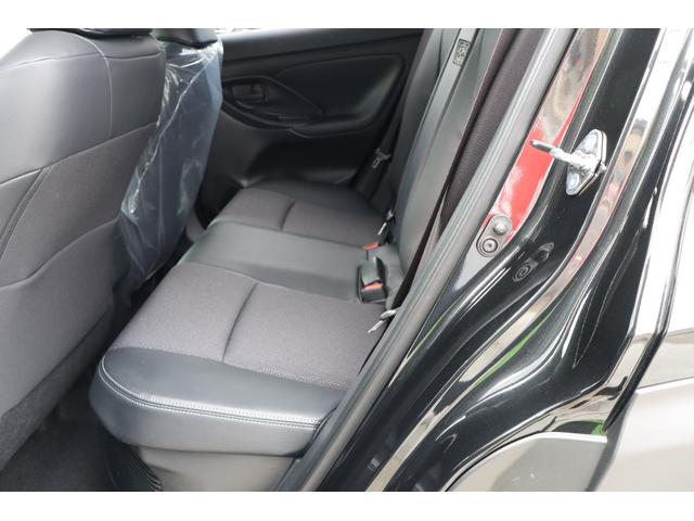 ヤリスクロス ハイブリッドＺ　登録済未使用車／純正ナビＴＶ＆全方位カメラ＆ＥＴＣ／チームメイト／ハンズフリーパワーＢドア／レーダーＣ／黒革コンビＳ＆パワーＳ＆シートＨ／ステアＨ／ＬＥＤヘッド／スマートキー／コーナーＳ／純正１８ＡＷ（25枚目）