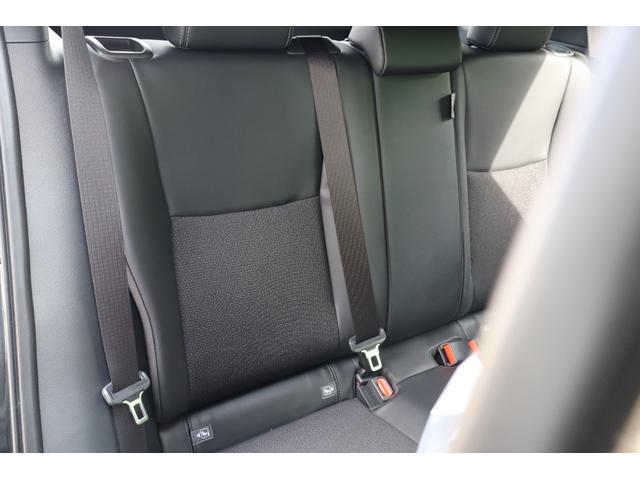 ヤリスクロス ハイブリッドＺ　登録済未使用車／純正ナビＴＶ＆全方位カメラ＆ＥＴＣ／チームメイト／ハンズフリーパワーＢドア／レーダーＣ／黒革コンビＳ＆パワーＳ＆シートＨ／ステアＨ／ＬＥＤヘッド／スマートキー／コーナーＳ／純正１８ＡＷ（27枚目）