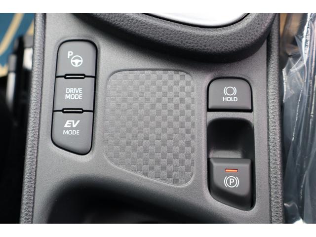 ヤリスクロス ハイブリッドＺ　登録済未使用車／純正ナビＴＶ＆全方位カメラ＆ＥＴＣ／チームメイト／ハンズフリーパワーＢドア／レーダーＣ／黒革コンビＳ＆パワーＳ＆シートＨ／ステアＨ／ＬＥＤヘッド／スマートキー／コーナーＳ／純正１８ＡＷ（37枚目）