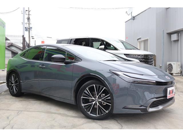 プリウス Z 禁煙車/12.3型ディスプレイオーディオTV&パノラミックビューM&ETC/アドバンスドパーク/黒革S/シートC&H&パワーS/デジタルインナーM/パワーBドア/レーダーC/純正19AW/スペアタイヤ(2枚目)