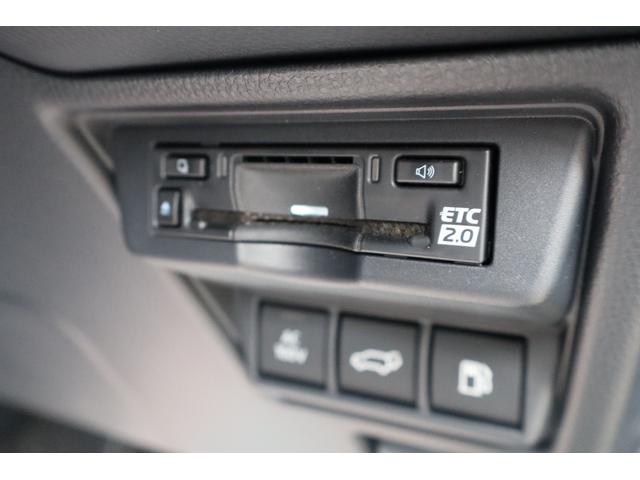 プリウス Z 禁煙車/12.3型ディスプレイオーディオTV&パノラミックビューM&ETC/アドバンスドパーク/黒革S/シートC&H&パワーS/デジタルインナーM/パワーBドア/レーダーC/純正19AW/スペアタイヤ(19枚目)
