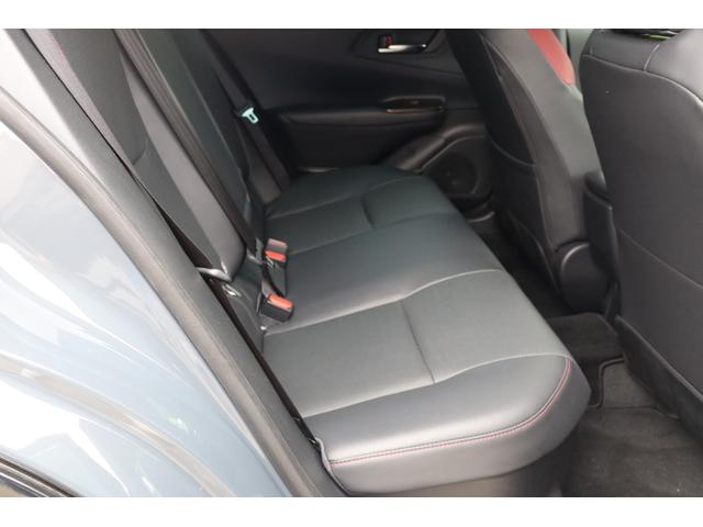 プリウス Z 禁煙車/12.3型ディスプレイオーディオTV&パノラミックビューM&ETC/アドバンスドパーク/黒革S/シートC&H&パワーS/デジタルインナーM/パワーBドア/レーダーC/純正19AW/スペアタイヤ(30枚目)