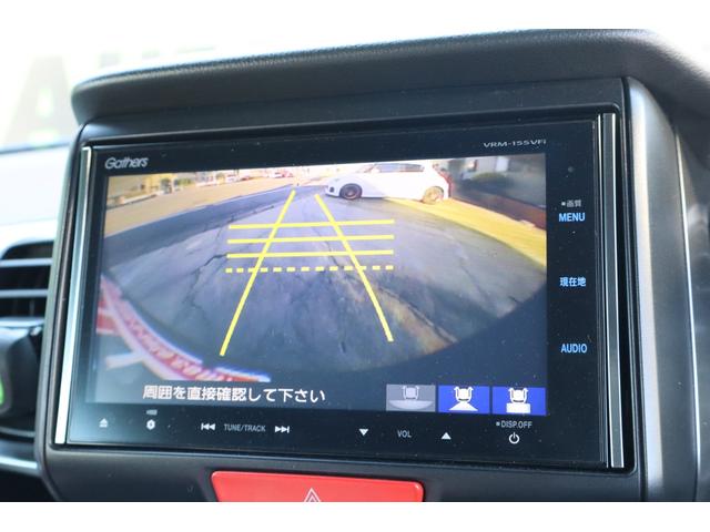 �����o�b�N�J�����t���ɂȂ�܂����