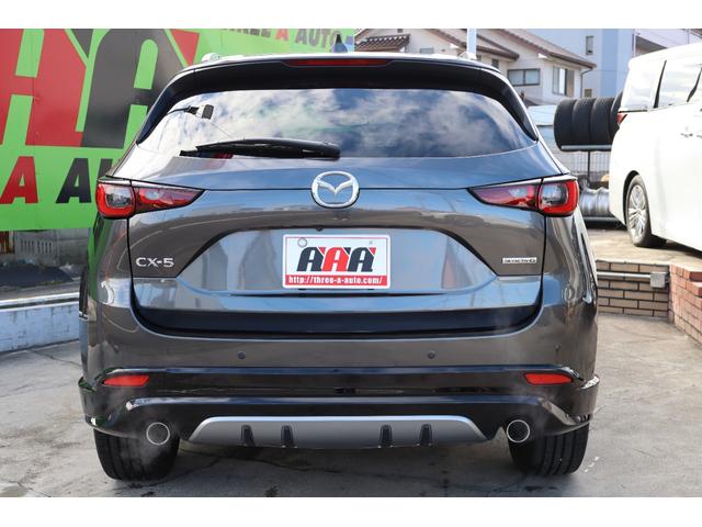 ＣＸ－５ ２０Ｓ　レトロスポーツエディション　禁煙車／シグネチャースタイルエアロ／１０．２５インチディスプレイＴＶ＆全方位カメラ／ＥＴＣ／専用ハーフレザーシート／Ｐシート／シートＨ／純正１９ＡＷ／パワーバックドア／ＬＥＤヘッド／アドバンスキー２個（4枚目）