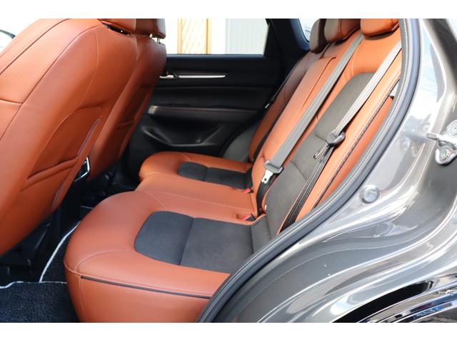 ＣＸ－５ ２０Ｓ　レトロスポーツエディション　禁煙車／シグネチャースタイルエアロ／１０．２５インチディスプレイＴＶ＆全方位カメラ／ＥＴＣ／専用ハーフレザーシート／Ｐシート／シートＨ／純正１９ＡＷ／パワーバックドア／ＬＥＤヘッド／アドバンスキー２個（30枚目）