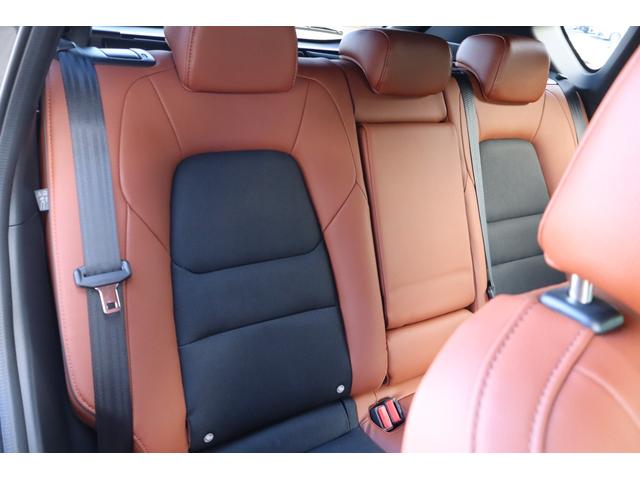 ＣＸ－５ ２０Ｓ　レトロスポーツエディション　禁煙車／シグネチャースタイルエアロ／１０．２５インチディスプレイＴＶ＆全方位カメラ／ＥＴＣ／専用ハーフレザーシート／Ｐシート／シートＨ／純正１９ＡＷ／パワーバックドア／ＬＥＤヘッド／アドバンスキー２個（32枚目）
