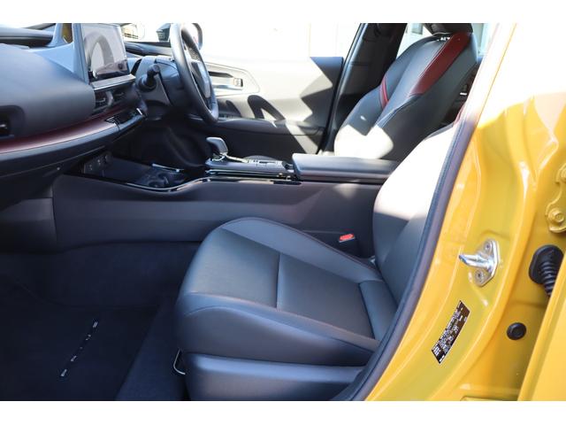 プリウス Ｚ　禁煙車／メーカーナビＴＶ地デジ＆パノラミックビューＭ＆２．０ＥＴＣ／アドバンスドパーク／合成皮革シート／パワーＳ／Ｓヒーター／ステアＨ／パワーＢドア／ＬＥＤヘッド／スマートＫ／プッシュＳ／純正１９ＡＷ（25枚目）