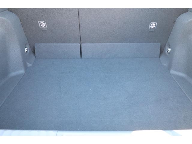 プリウス Ｚ　禁煙車／メーカーナビＴＶ地デジ＆パノラミックビューＭ＆２．０ＥＴＣ／アドバンスドパーク／合成皮革シート／パワーＳ／Ｓヒーター／ステアＨ／パワーＢドア／ＬＥＤヘッド／スマートＫ／プッシュＳ／純正１９ＡＷ（32枚目）