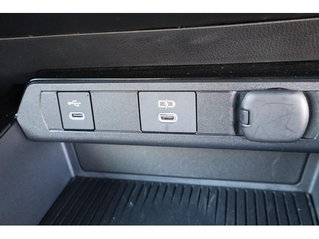 プリウス Ｚ　禁煙車／メーカーナビＴＶ地デジ＆パノラミックビューＭ＆２．０ＥＴＣ／アドバンスドパーク／合成皮革シート／パワーＳ／Ｓヒーター／ステアＨ／パワーＢドア／ＬＥＤヘッド／スマートＫ／プッシュＳ／純正１９ＡＷ（41枚目）