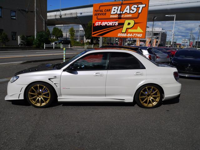 インプレッサ WRX STI Aライン Defi3連メーター エンドレスキャリパー STIクイックリリースボス オーバーフェンダー カーボンボンネット レカロフルバケ HKS車高調 ゼロスポーツフロントバンパー(5枚目)