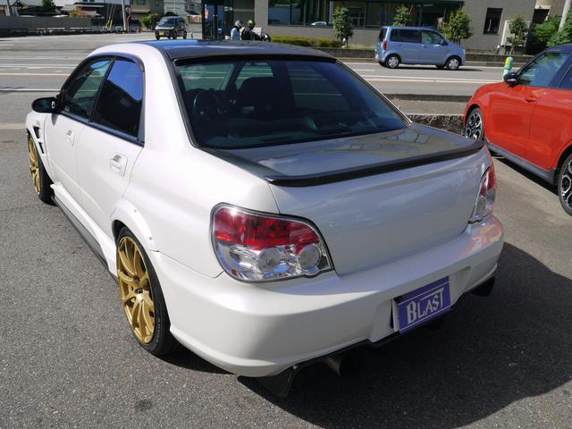 インプレッサ WRX STI Aライン Defi3連メーター エンドレスキャリパー STIクイックリリースボス オーバーフェンダー カーボンボンネット レカロフルバケ HKS車高調 ゼロスポーツフロントバンパー(9枚目)