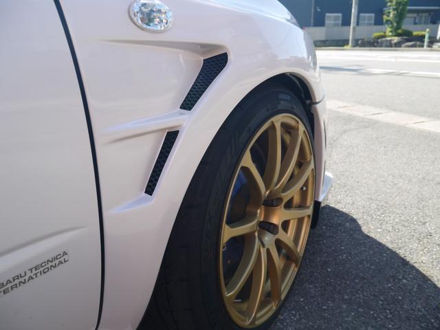 インプレッサ WRX STI Aライン Defi3連メーター エンドレスキャリパー STIクイックリリースボス オーバーフェンダー カーボンボンネット レカロフルバケ HKS車高調 ゼロスポーツフロントバンパー(10枚目)