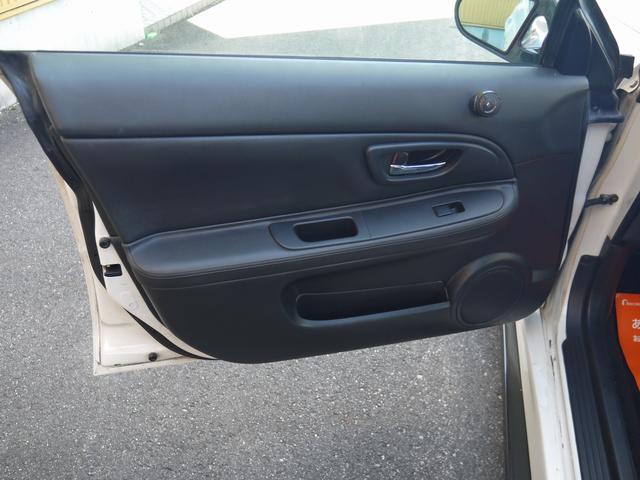 インプレッサ WRX STI Aライン Defi3連メーター エンドレスキャリパー STIクイックリリースボス オーバーフェンダー カーボンボンネット レカロフルバケ HKS車高調 ゼロスポーツフロントバンパー(34枚目)