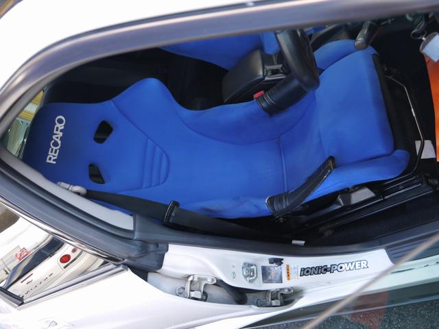 インプレッサ WRX STI Aライン Defi3連メーター エンドレスキャリパー STIクイックリリースボス オーバーフェンダー カーボンボンネット レカロフルバケ HKS車高調 ゼロスポーツフロントバンパー(35枚目)